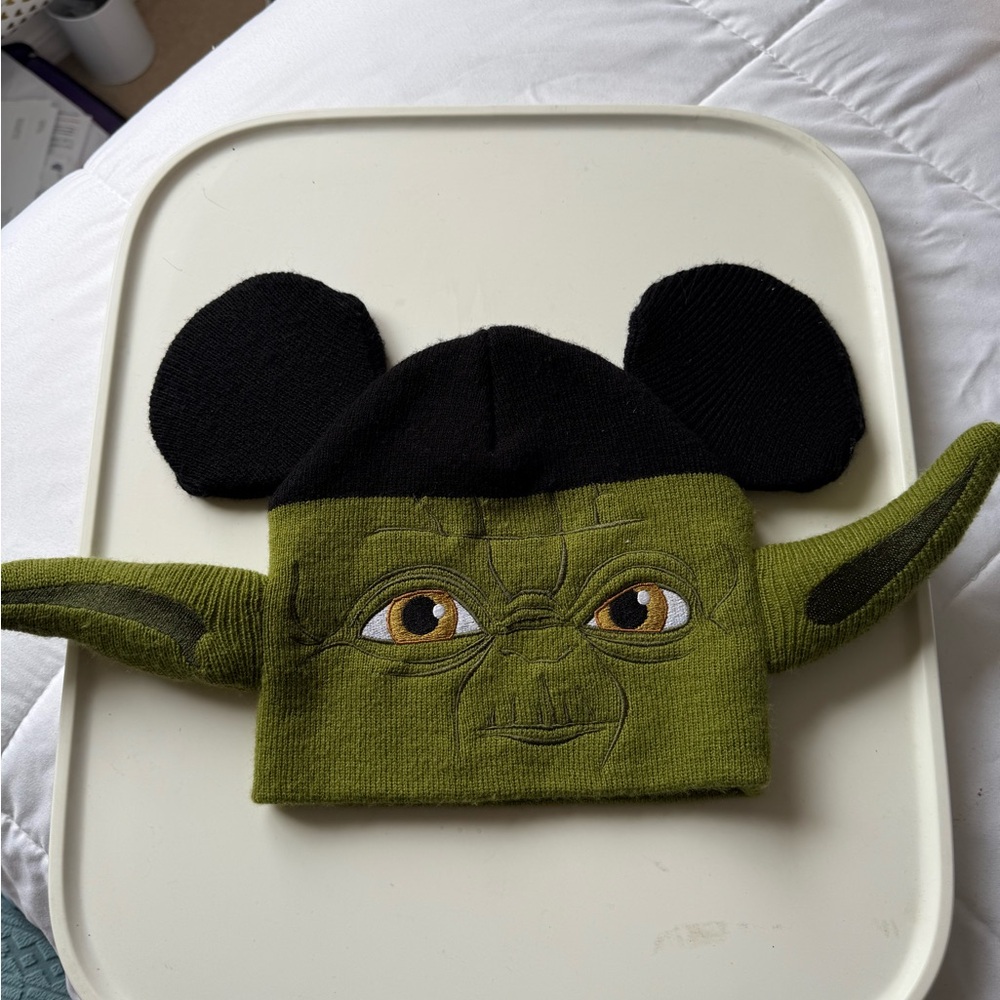 Disney Parks GROGU baby Yoda beanie hat/ Mandalorian Star Wars - Picture 1 of 5